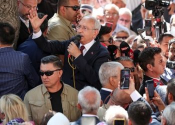 Kılı&ccedil;daroğlu: Ben beşli &ccedil;etenin değil alın teri d&ouml;kenlerin adamıyım