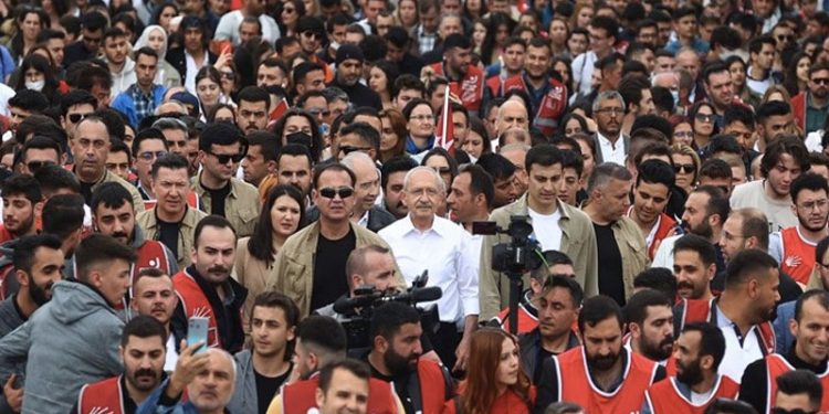 Kılıçdaroğlu gençlerle birlikte Kocatepe’ye yürüyecek: 'Yeniden hatırlatacağız'