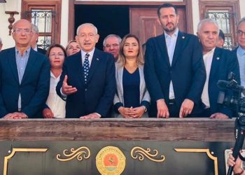 Kılıçdaroğlu'ndan 'Neden cumhurbaşkanı adayınızı göstermiyorsunuz?' sorusuna yanıt
