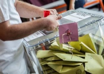 Kılıçdaroğlu'nun 'seçmen listeleri' ifadelerine CHP'den açıklama: '1899 doğumlu Elif Hanım, ilk kez oy kullanacaklar listesine girmiş'
