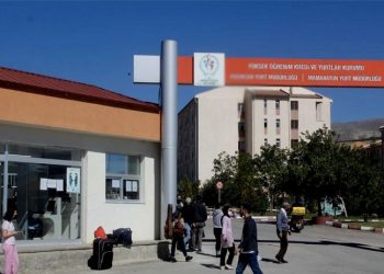 Kiralar uçtu, öğrenci barınma krizi yaşıyor:  Oda fiyatları 2 bin liranın üzerinde