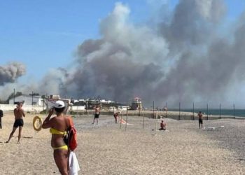 Kırım'da havalimanında patlama meydana geldi