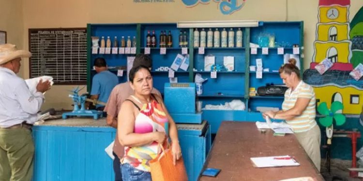 Küba iç piyasada yabancı yatırımcıya kapılarını açıyor