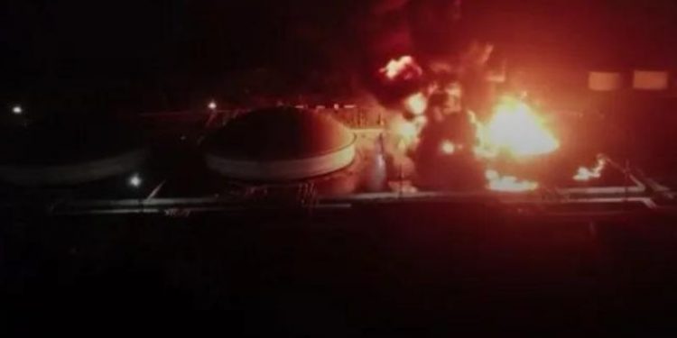 Küba'da ham petrol depolama tesisinde patlama: Çok sayıda yaralı var