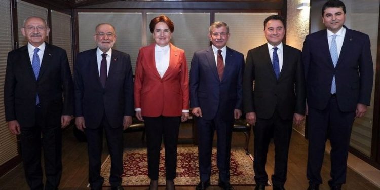 Kulis: Altı partiden 6 cumhurbaşkanı yardımcısı formülü konuşuluyor