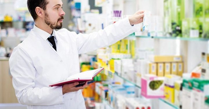 Kur artışı ilaç sektörünü vurdu; İthal ilaçlar raflara konulamıyor