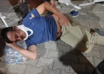 MHP’liler DEVA Partisi Karaman İl Başkanı ve gazeteciye sopalarla saldırdı