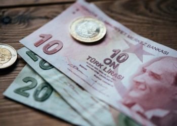 Madeni 10 lira, kağıt 500 ve 1000 lira geliyor