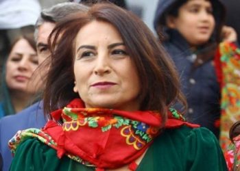 Mahkemede kimlik bilgilerini hatırlayamayan Aysel Tuğluk avukatını da tanıyamadı