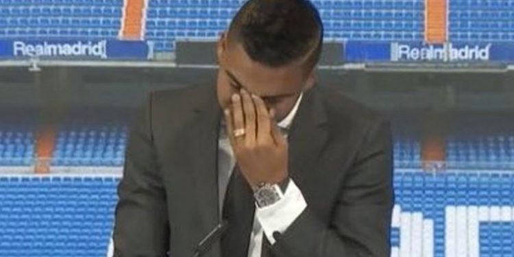 Manchester United'a transfer olan Casemiro, Real Madrid'e gözyaşlarıyla veda etti