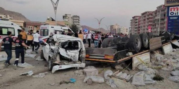 Mardin'deki kazada gözaltına alınan 2 TIR şoförü tutuklandı: Her şey bir anda oldu