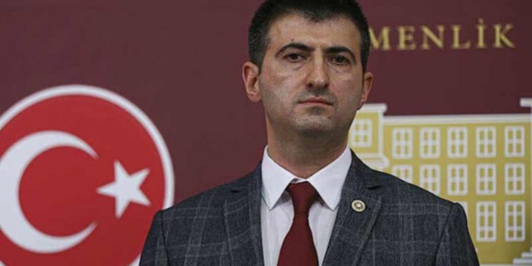 Mehmet Ali Çelebi, Twitter temizliğini anlattı: Yeni gördüm, sildim