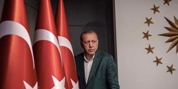 MetroPOLL anketi: Erdoğan, ikinci turda beş muhalif adayın gerisinde kalıyor