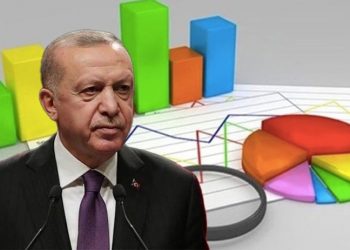 Metropoll anketi: AKP'lilerin yüzde 51'i ekonominin kötü yönetildiğini söylüyor