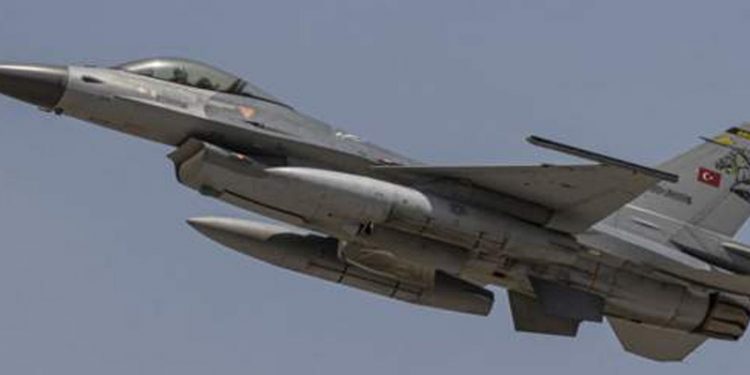 Milli Savunma Bakanlığı: Yunan uçakları NATO görevindeki Türk F-16'larını taciz etti