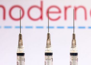 Moderna, BioNTech ve Pfizer’ı dava ettiğini açıkladı