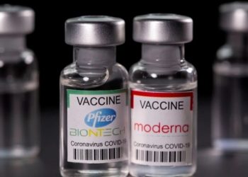 Moderna&rsquo;dan Pfizer ve BioNTech&rsquo;e hırsızlık su&ccedil;laması