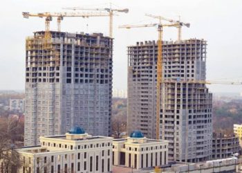 Müteahhitlerin konut teslim süresi 36 aydan 48 aya uzatıldı