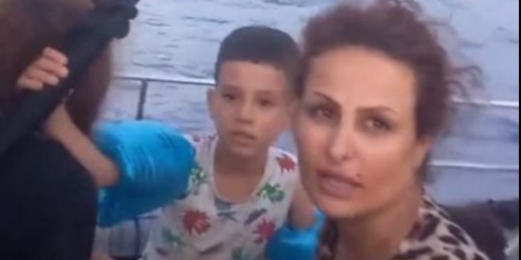 Ne yemek, ne su var: 83 Kürt mülteci Yunanistan'daki İyon Denizi'nde mahsur