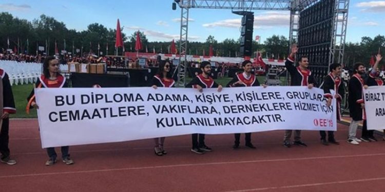 ODTÜ mezuniyet törenine 'birinci derecede akraba' kısıtlaması