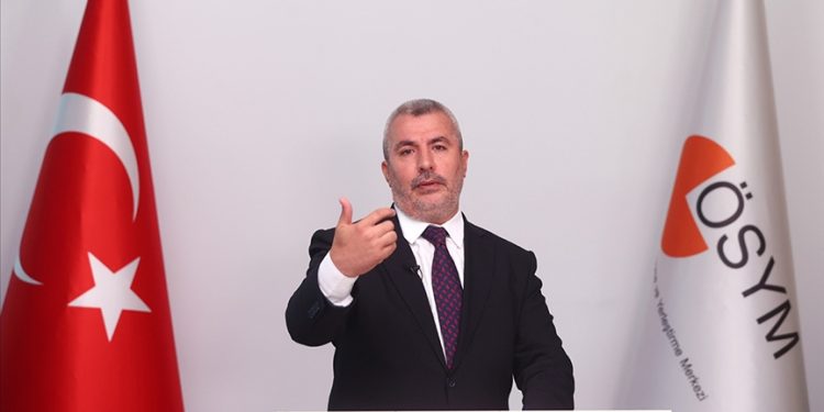 ÖSYM Başkanı Ersoy: KPSS iptal edildi, özür dileriz