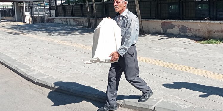 Oğlunun kemiklerini 6 yıl sonra torbada teslim ettiler: Kahroldum ama ne yapayım?