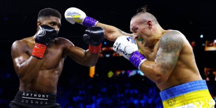 Oleksandr Usyk, Anthony Joshua'yı yendi; unvanlarını korudu