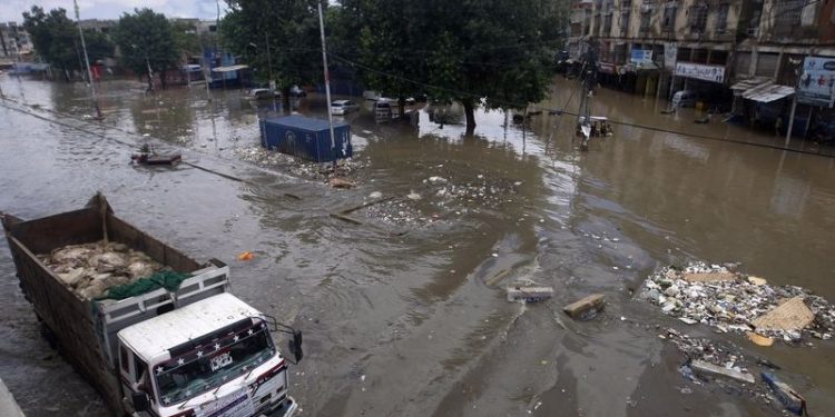 Pakistan'da sel: Ölü sayısı 1136'ya çıktı, 1 milyondan fazla ev hasar gördü