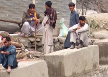 Pakistan'da sel felaketi: En az 700 bin ev yıkıldı, afetzedeler 'Acil yiyecek ve ilaç yardımı gerek' diyor