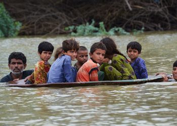 Pakistan’da sel felaketi sürüyor: Bine yakın kişi hayatını kaybetti