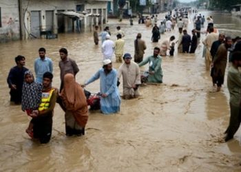 Pakistan’da şiddetli yağışlar sebebiyle ölenlerin sayısı 1033’e çıktı