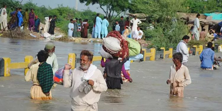 Pakistan'ı muson yağmurları vurdu, can kaybı bine yaklaştı, 30 milyon kişi etkilendi