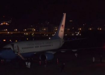 Pelosi&rsquo;yi taşıyan ABD u&ccedil;ağı Tayvan&rsquo;a indi