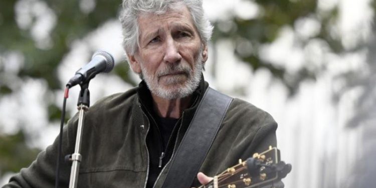 Pink Floyd'un solisti Waters, Biden'i 'savaş suçlusu' ilan etti: Ukrayna'daki yangını körüklüyor