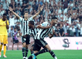 Rachid Ghezzal'dan galibiyet yorumu: Her maçta son ana kadar savaşacağız