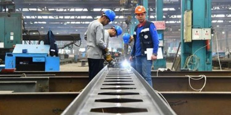 Reel kesim güveni iki senenin en düşük seviyesinde