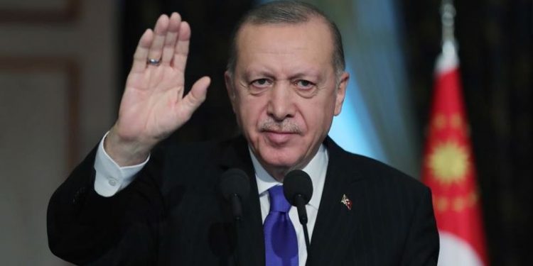 Reuters Erdoğan'ın seçim stratejisini açıkladı: Tahıl ihracatı gibi hamlelerle ekonomik krizi unutturmak