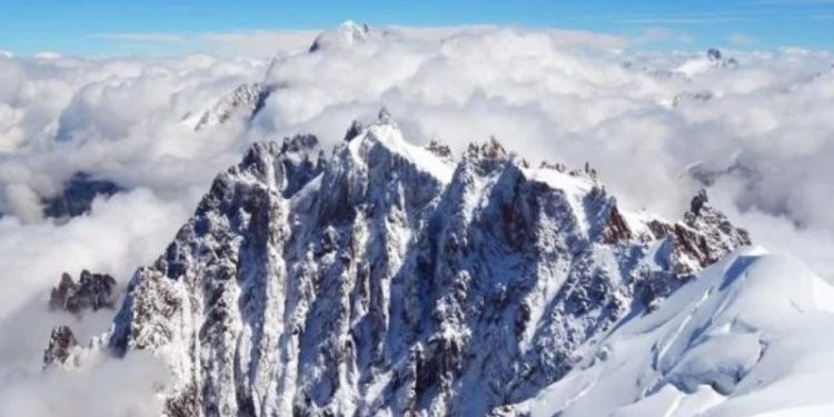 Risk tutkunlarına depozito şartı: Cenaze masrafları için 15 bin Euro verip tırmanacaklar