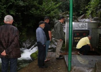 Rize’de ‘zehirli’ su içme kuyruğu: Arsenik oranı 27 kat fazla çıktı ama Rizeliler inanmadı