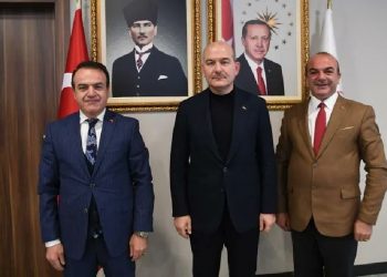 Rüşvet ve ihaleye fesat karıştırmaktan hapis cezası alan AKP’li başkanlardan Soylu’ya ziyaret