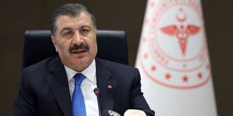 Sağlık Bakanı Koca: Okulların açılmasıyla vakalar artabilir