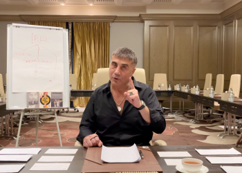 Sedat Peker: Evime çöktüler; beni tahrik edip, bütün malzemeyi seçimden önce kullanmamı istiyorlar