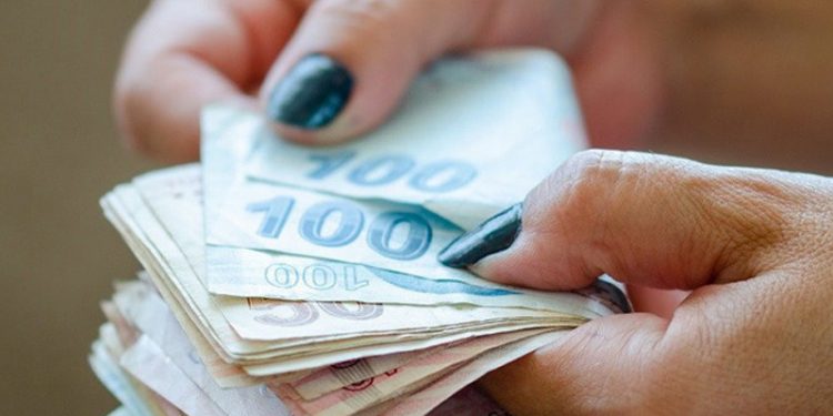 Sene başından bu yana 552,2 milyar lira ihtiyaç kredisi kullanıldı