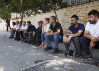 Şenyaşar ailesiyle nöbet tutan İHD: Bu çığlığı duyun