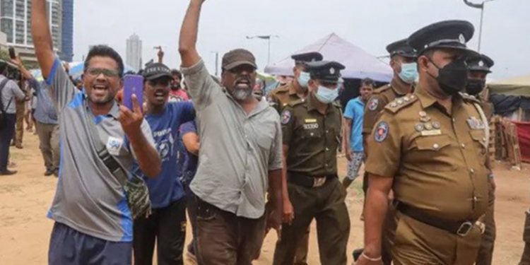 Sri Lanka'da protestocular gözaltı ve şiddet dalgasıyla karşı karşıya