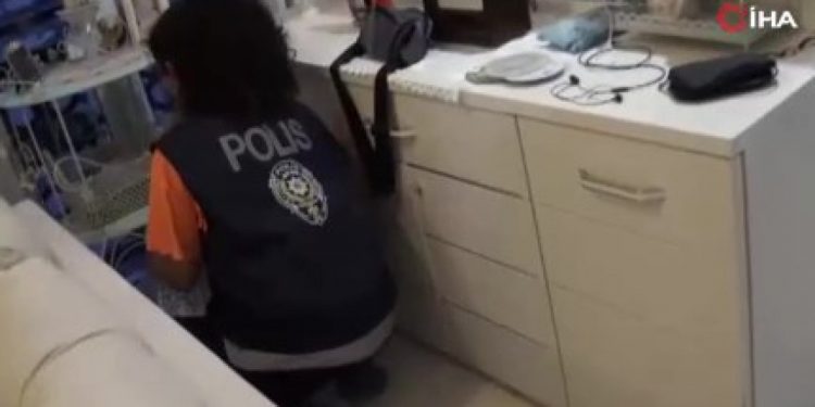 Suçlama: Cemaate yakın bir gazetede ‘gazeteci olarak faaliyet göstermek’