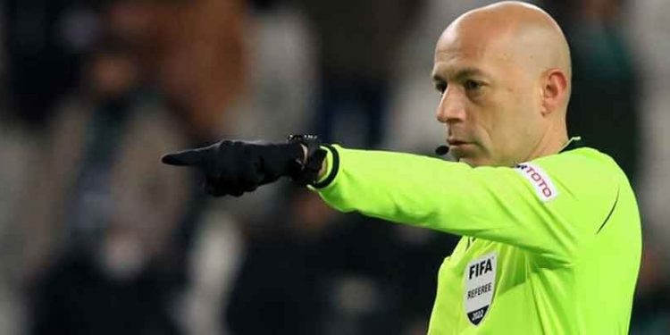 Süper Lig'in en tecrübeli hakemi Cüneyt Çakır