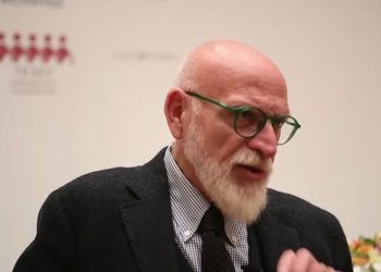 TESEV Yönetim Kurulu Başkanı Aydın Uğur hayatını kaybetti