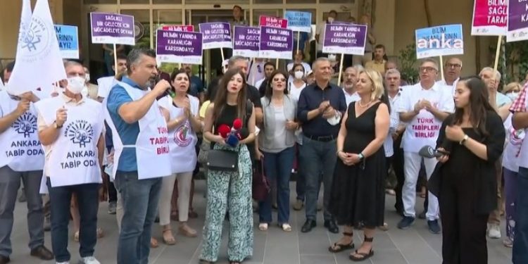 TTB'den Davutoğlu Şenol'a destek: 'Karanlık, kimlerin aydınlık olduğunu gösterecek'