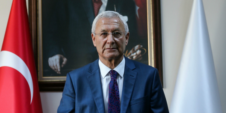 Taksici esnafı trafik sigortası ve kasko ücretlerindeki fahiş artışa isyan etti: 'Taksilere ÖTV indirim yapılmalı'